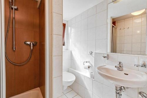 Hotel La Ferté - image 3
