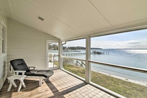 Bayside Deltaville Retreat with Beach and Bay Views! in Locklies, Vereinigte Staaten von Amerika