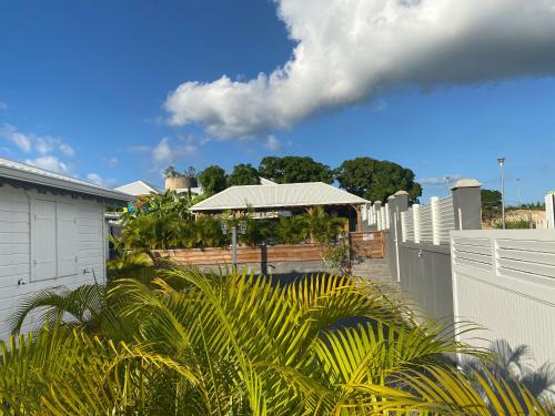 LES VILLAS LOURYA MARIE-GALANTE in Γκραντ-Μπουργκ