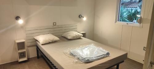 2 bedrooms, 5 beds