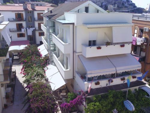 Hotel Mayor - image 5