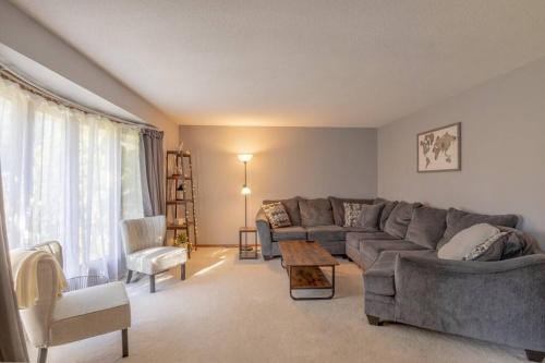 Family Home W/ 2 King, 2 Queen Beds + Game Room in Bemidji (MN)