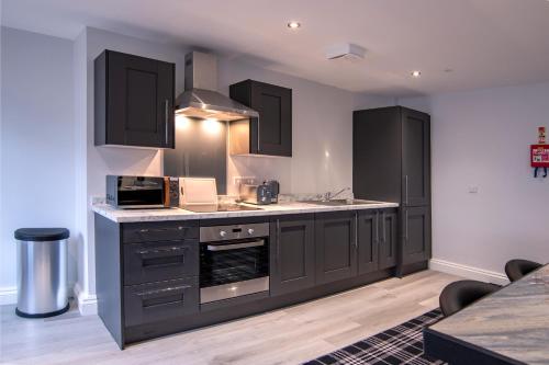 The Castle Collection 14 Cook Street - image 3