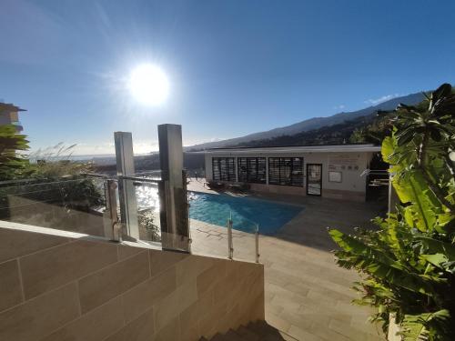 Charmant F2 à SkyNui piscine de 25m et vue mer - image 2