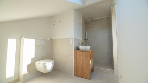 Bathroom, LIBORIA: Stylisches Haus; Sauna ; 4min zum See in Seehausen am Staffelsee