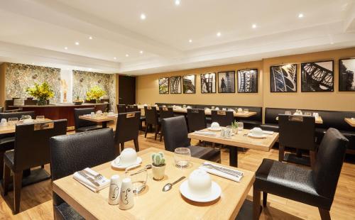 Plaza Tour Eiffel - image 11