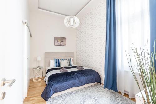 Luxury Quentin Apartment 3 BEDRM, 2 BATHRM, Budapest