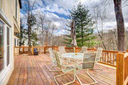 Louisville Area Home: Deck, Fire Pit, Creek! in Prospect
