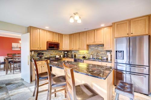 Louisville Area Home: Deck, Fire Pit, Creek! in Prospect