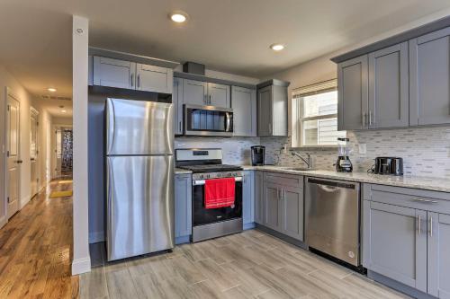 Newark Apartment about 5 Mi to Turtle Back Zoo! in Newark, USA