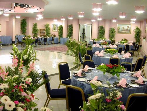 Restaurant, Hotel Villa in Bisceglie