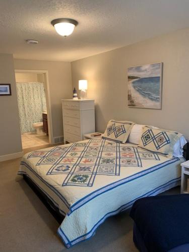 Unit 207 2 BDRM 2 BA condo - image 14
