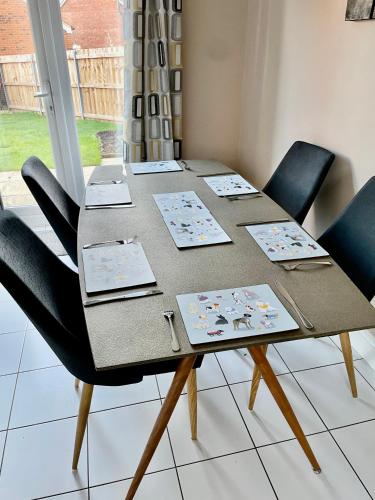 Fasilitas, Stunning Large Detached Gloucester, 4 beds, 3 bedroom, 2 bathroom property, Nr Chelt, The Docks and  in Gloucester