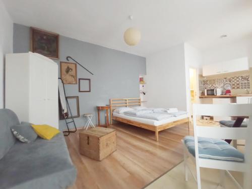 Studio Apartment