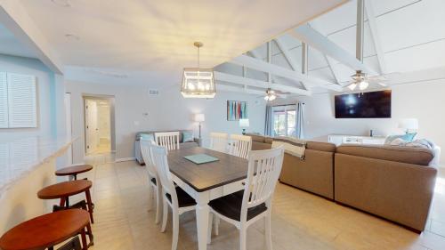525 Queens Grant - image 5