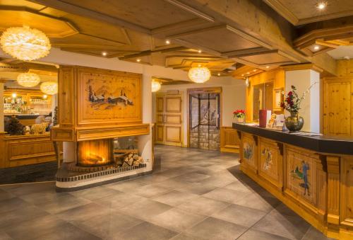 大廳, 小德魯飯店 (Hotel le Petit Dru) in 莫爾濟訥