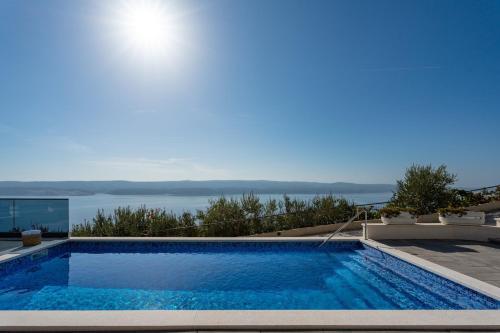Villa Dream with private pool 2 bedrooms with en-suite bathrooms sea view - image 13