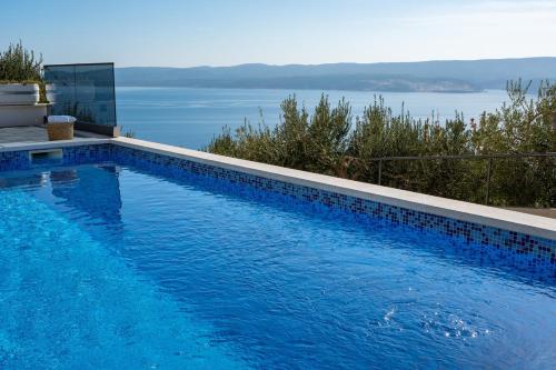 Villa Dream with private pool 2 bedrooms with en-suite bathrooms sea view - image 9
