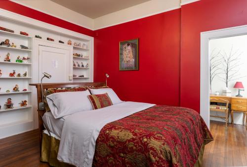 Sweet Biscuit Inn in Asheville, USA