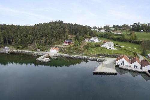 House by the sea - 3 bedrooms and possibility to rent a boat, Stavanger (foto 4)