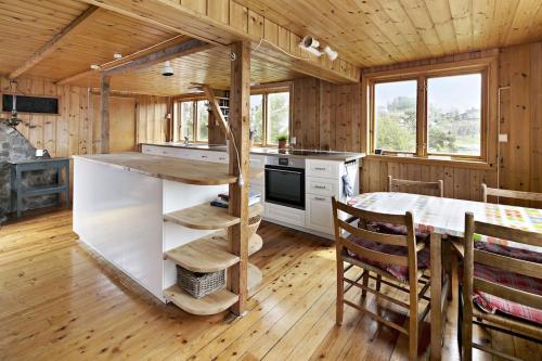 House by the sea - 3 bedrooms and possibility to rent a boat, Stavanger (foto 10)