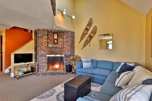 Beautiful 2BR 2BA Fall Line Condo with Mountain Views, Pool, Hot Tub, Sauna, Shuttle, G6B condo