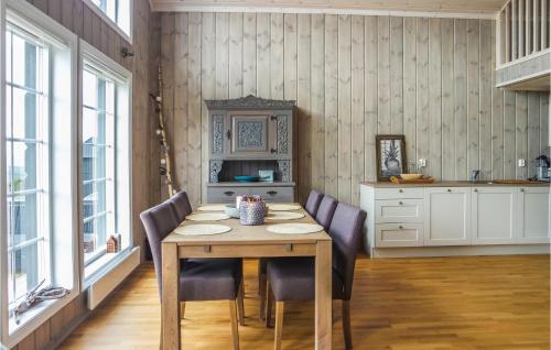 Amazing home in Lillehammer with 4 Bedrooms, Sauna and WiFi - Hafjell / Lillehammer