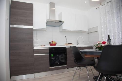 virtuve, Apartments with parking space Delnice, Gorski kotar - 20534 in Delnice