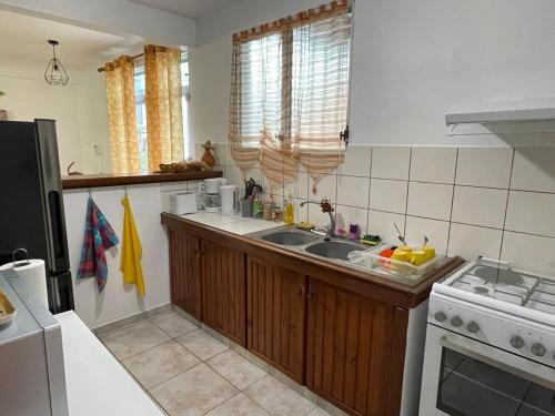 keittiö, La Caïmite - Appartement convivial (La Caimite - Appartement convivial) in Schœlcher