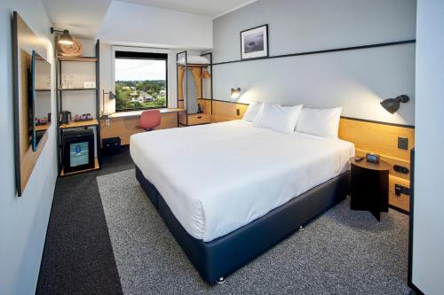 Standard King or Twin Room