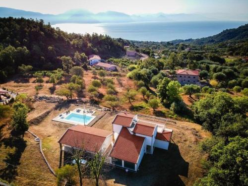 Gästehaus mit Pool mit atemberaubendem Blick über den Golf von Policastro und die Hügel von Scario