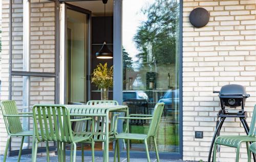 Lovely Apartment In Lembruchdümmer See