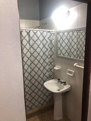 Bathroom, Alojamiento Temporario “LG” in Roque Sáenz Peña
