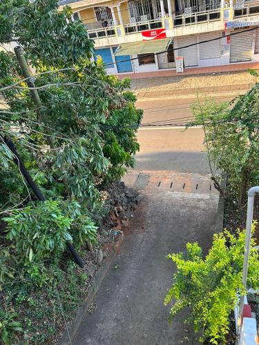 Unterkunft von außen, Chez Bibi in Long Mountain