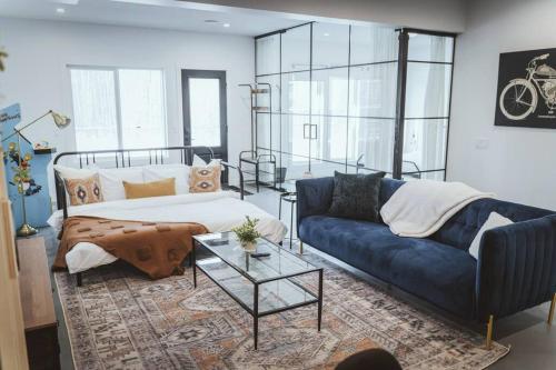 NYC Loft Inspired •12 mins to WEM •Vintage arcade in Acheson (AB)