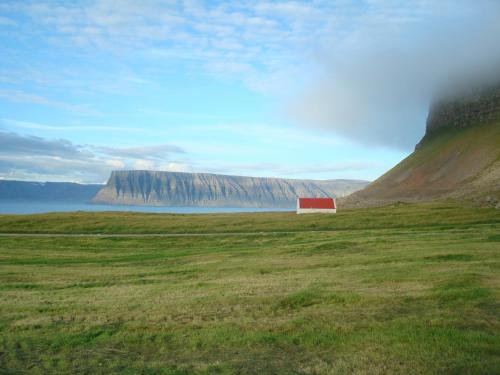 Hænuvík Cottages