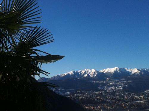 razgled, Casa Bellavista in Arogno