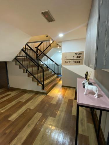 Exterior view, V HOTEL near Banafee Village