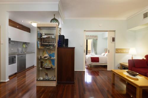 Best Western Northbridge Apartments