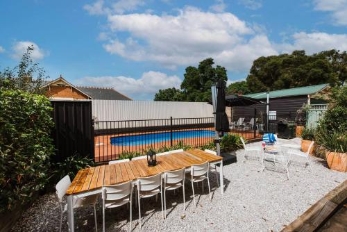 Mortimer Cottage - A Pool Oasis in Heart of Mudgee