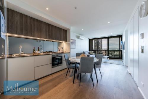 Melbourne Private Apartments - Collins Street Waterfront, Docklands