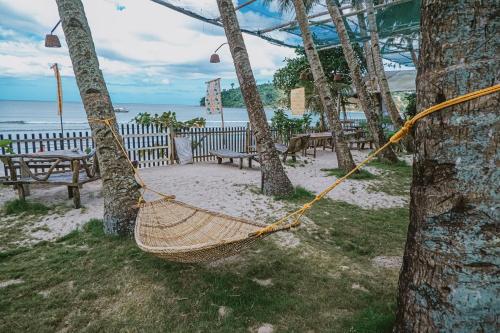 Victoria Beach House near Long Tengerpart