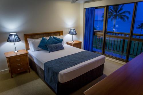 Deluxe Two-Bedroom Apartment with Ocean View image 10