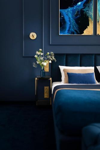 1 queen bed
