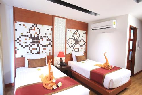 Double or twin room, mountain view