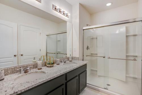 Solterra Resort - 6 Bed 5 Baths VILLA in Davenport, USA