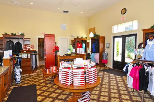 Providence - 4 Bed 4 Baths VILLA in Davenport, USA