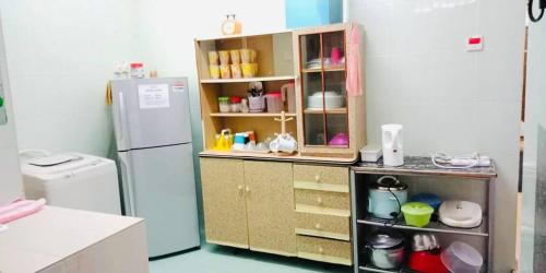 Dom (112 m²) w okolicy Ketereh z 3 sypialniami i 2 łazienkami (Niks Homestay Kok Lanas) in Ketereh