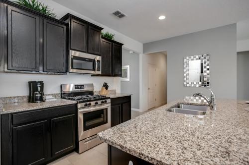 Solterra Resort - 5 Bed 4 Baths VILLA in Davenport, USA