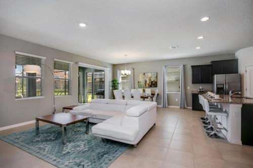 Solterra Resort - 5 Bed 4 Baths VILLA in Davenport, USA
